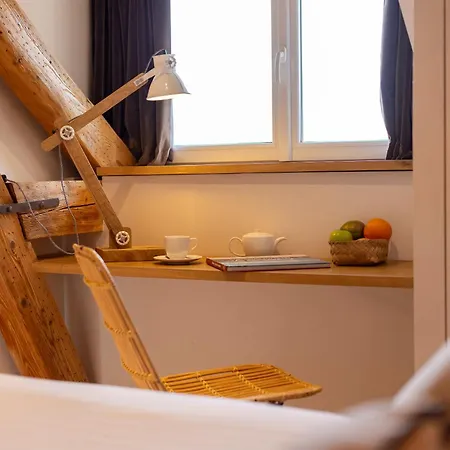 Le Bel Abri Hotell 3*